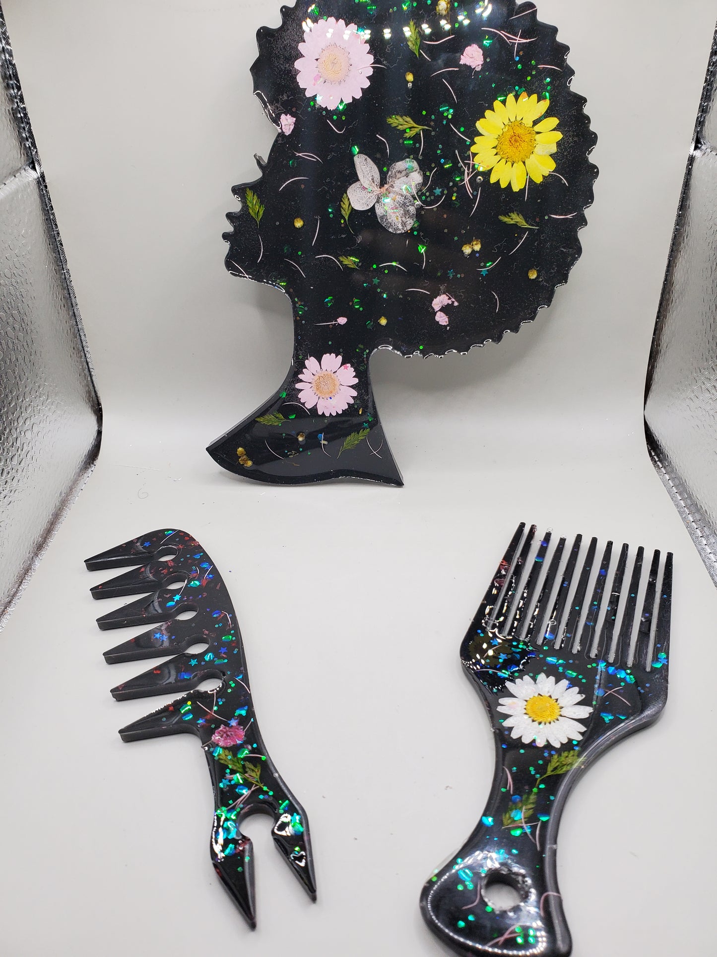 Handheld Mirror and Comb sets