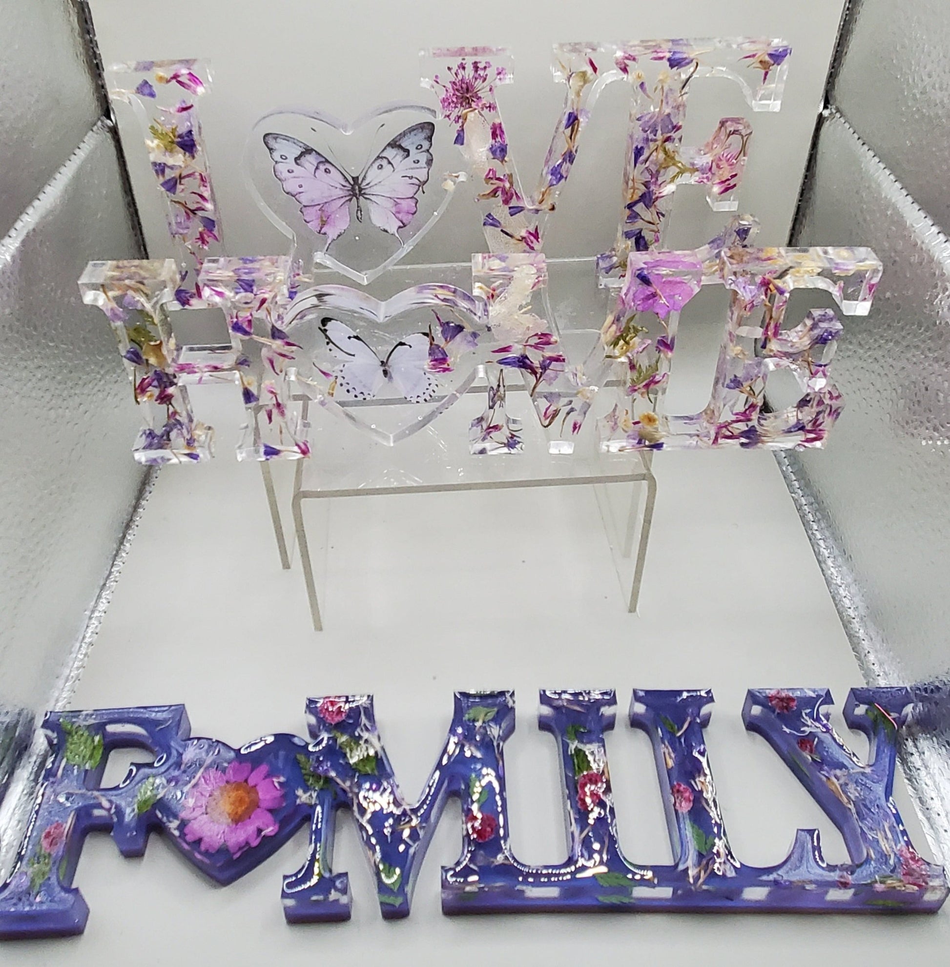 Family Signs Home Decor - Helloboutiq LLC